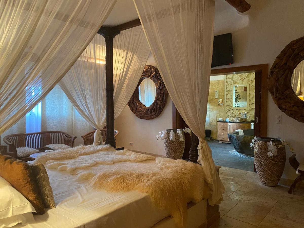 Domaine De Hotel Figari (Corsica)